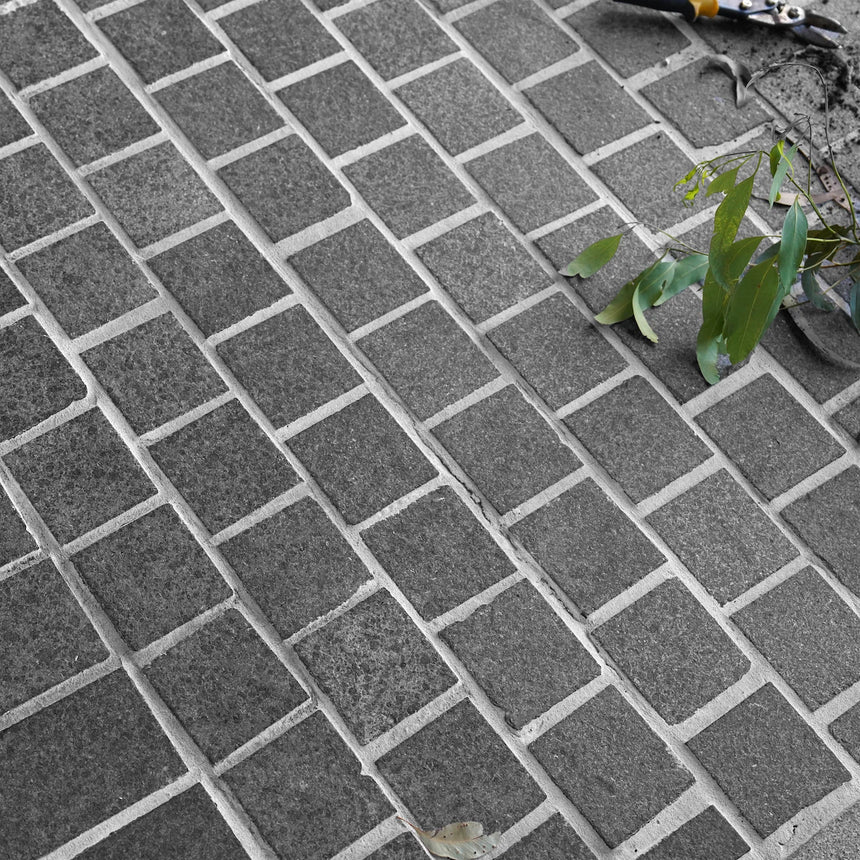 Raven Black Granite mesh-backed sheet layout by Tilemall