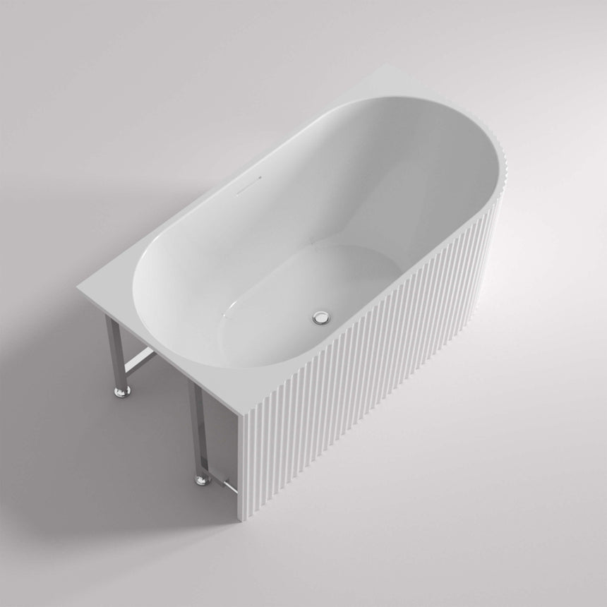 Bingie LK Corner Bath freestanding acrylic bathtub by Tilemall, gloss white 1500mm with fluted skirt and left corner overflow