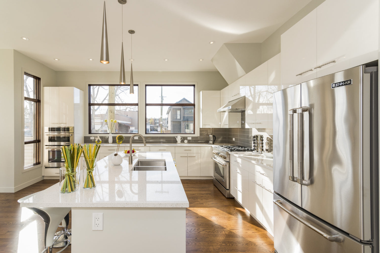 beautiful-shot-modern-house-kitchen