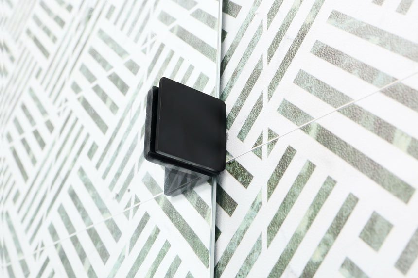 Covey CVP063 Black glass bracket detail