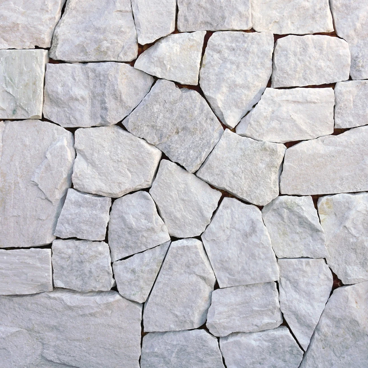 Lagoon organic walling with pale grey split stone — matching corner finish reference by Tilemall