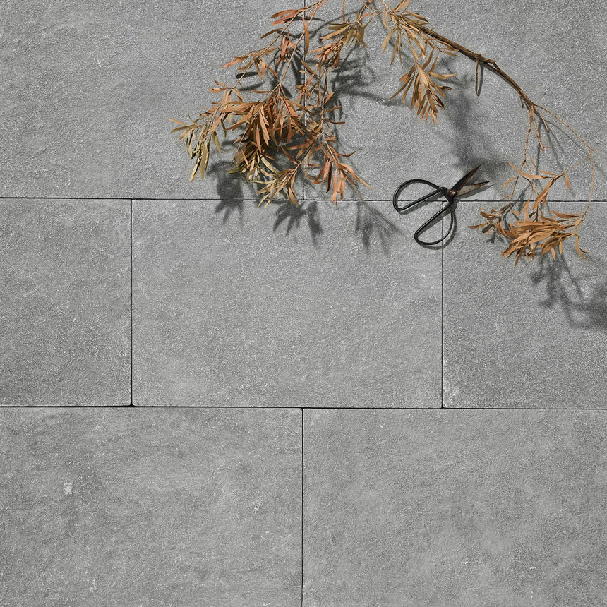 Tandur Grey Limestone natural stone surface and installation by Tilemall