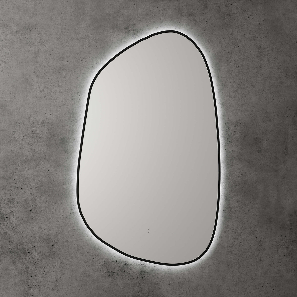 Aulic Tracoola tarcoola asymmetric LED mirror 553x903mm by Tilemall, matte black frame with backlit edge