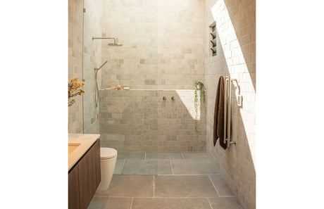 lifestyle_139-2805-40-1_650-8763-40_640-5000-40_V6000-40_VS6710-40_Vask_Shower_Mixer_LuxeXP_RGB