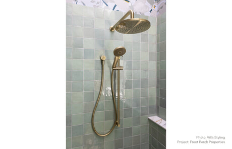 lifestyle_VS685-12_V6000-12_V527-12_Vivid-Slimline-Rail-Shower-2_RGB
